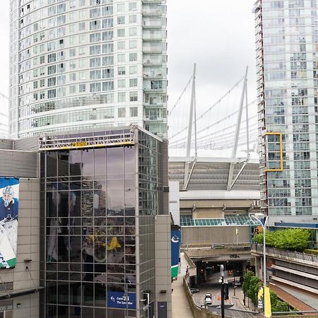 Heart Of Downtown 1 Bd Entire Condo - Pool, Gym, Parking, Office, Ac Vancouver Kültér fotó