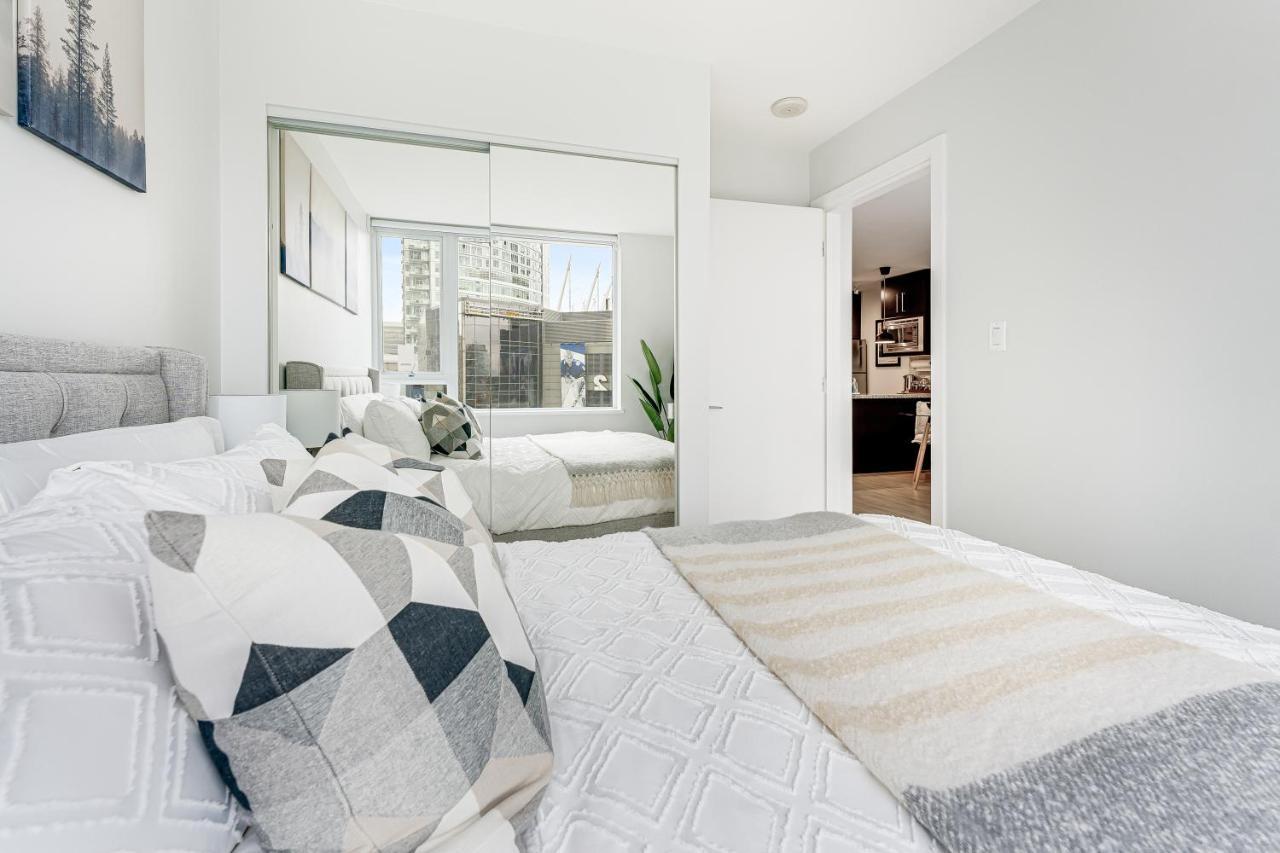 Heart Of Downtown 1 Bd Entire Condo - Pool, Gym, Parking, Office, Ac Vancouver Kültér fotó