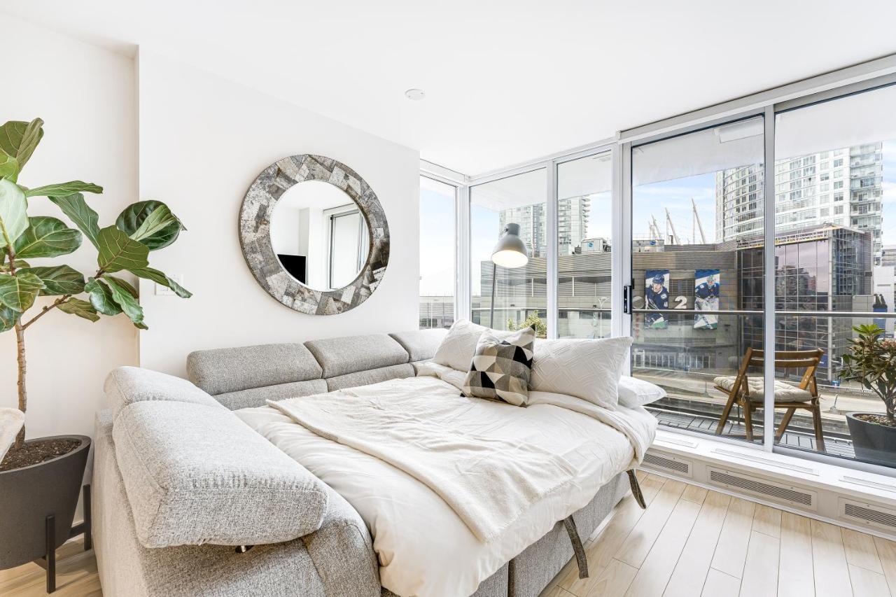 Heart Of Downtown 1 Bd Entire Condo - Pool, Gym, Parking, Office, Ac Vancouver Kültér fotó